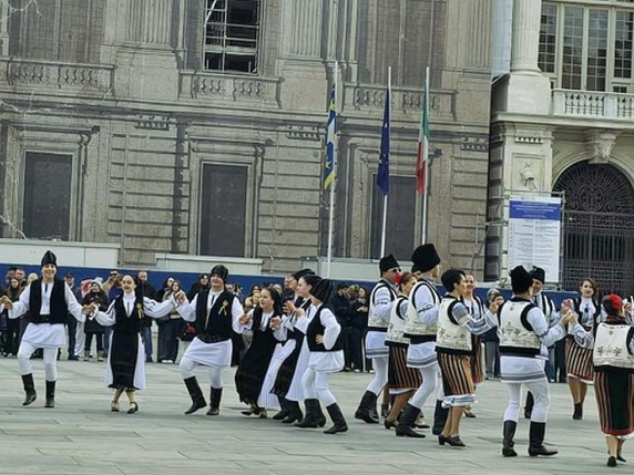 Românii din Torino se întorc acasă. În ultimii cinci ani, peste 5.000 de persoane au părăsit orașul. Românii rămân cea mai numeroasă comunitate de străini din Torino