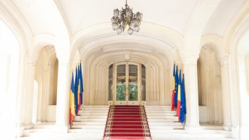 Trăiască România coruptă!