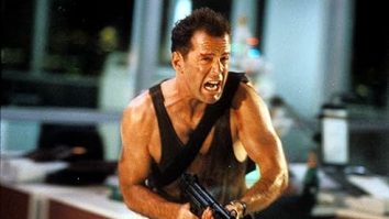 E sau nu „Die Hard” un film de Crăciun? Un nou sondaj arată că 44% dintre britanici spun că „nu”. Care sunt cele mai populare filme de sărbători