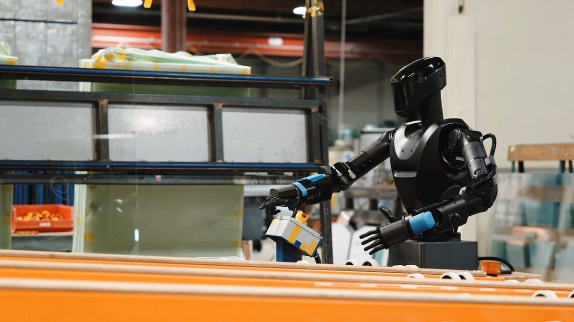 Phantom MK-1 e primul robot umanoid care poate fi trimis pe câmpul de luptă