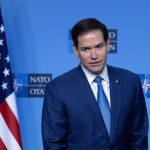 Secretarul de Stat al SUA lipsește pentru prima dată în 22 ani de la reuniunea NATO. Miniștrii de Externe ai Alianței Nord-Atlantice discută astăzi planul de pace pentru Ucraina, după negocierile lui Putin cu americanii