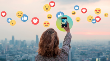 Românii se întorc la TV. Marketingul cu influenceri nu mai e la fel de profitabil