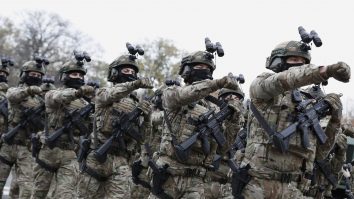 Armata României are mai mulți civili decât militari care să intre în tranșee. Ce trebuie să facă noul ministru al Apărării ca să facem față unui război cu Rusia, preconizat de NATO pentru 2030