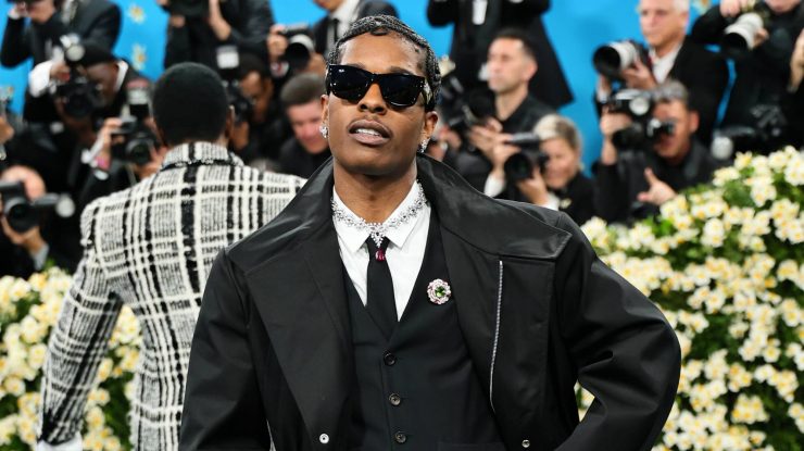 A$AP Rocky devine noul ambasador al casei de modă Chanel. Directorul artistic Matthieu Blazy: „Suntem încântați să-l primim la Chanel și sunt încântat să lucrăm din nou împreună”