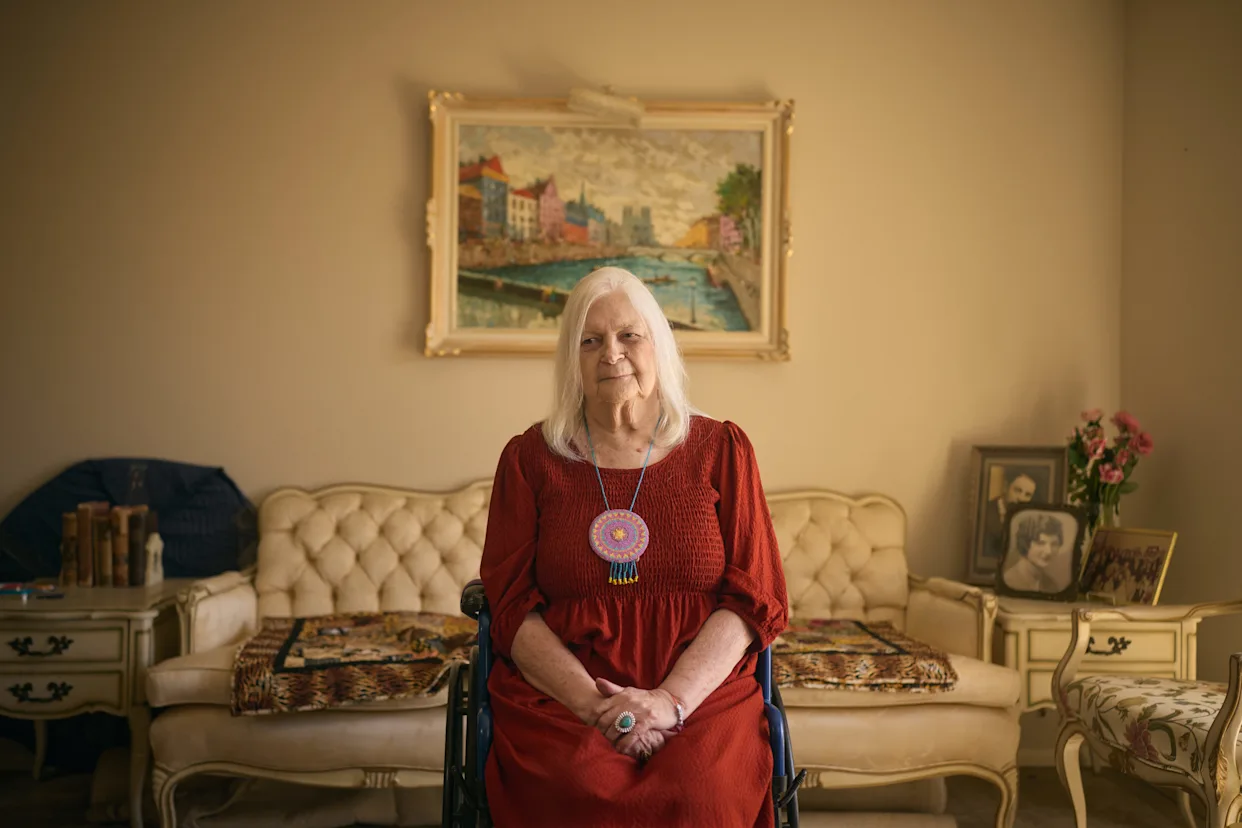 Femeia care vrea să lucreze până la 100 de ani: Jane Way este contabilă și, la 84 de ani, lucrează în ture de noapte pentru un ONG