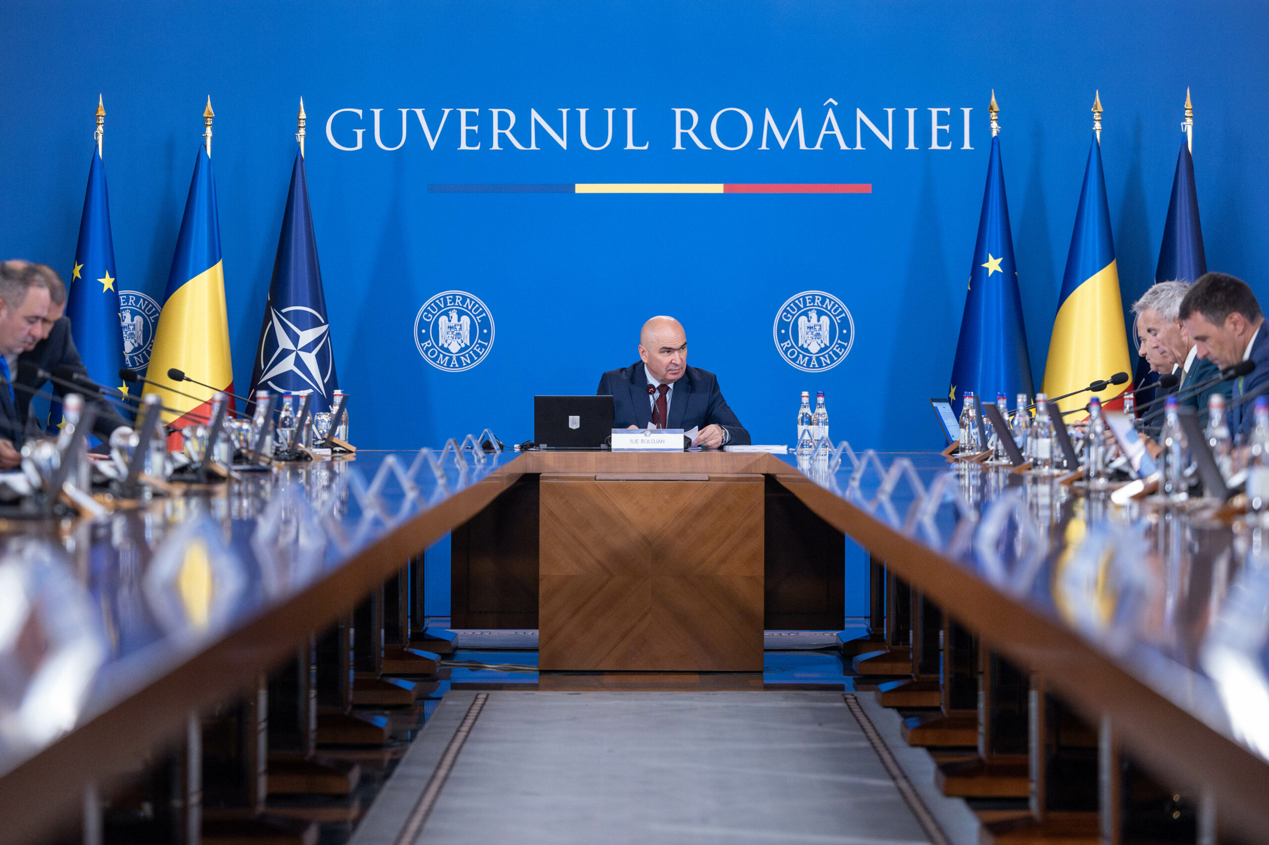 Situația economică a României la final de 2025: Firme închise, PNRR ratat și solicitări de repatriere a rezervei de aur
