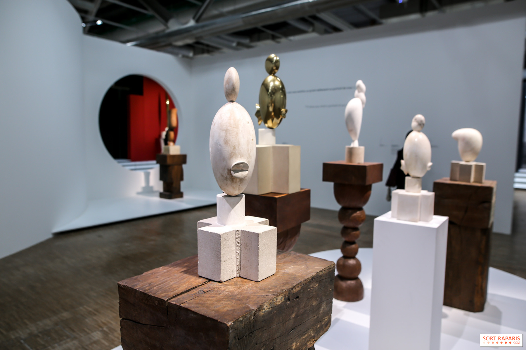 Anul Brâncuși 2026: Atelierul marelui sculptor român ajunge pentru prima dată în afară Franței – la Berlin. România nu a anunțat încă nicio mare expoziție dedicată