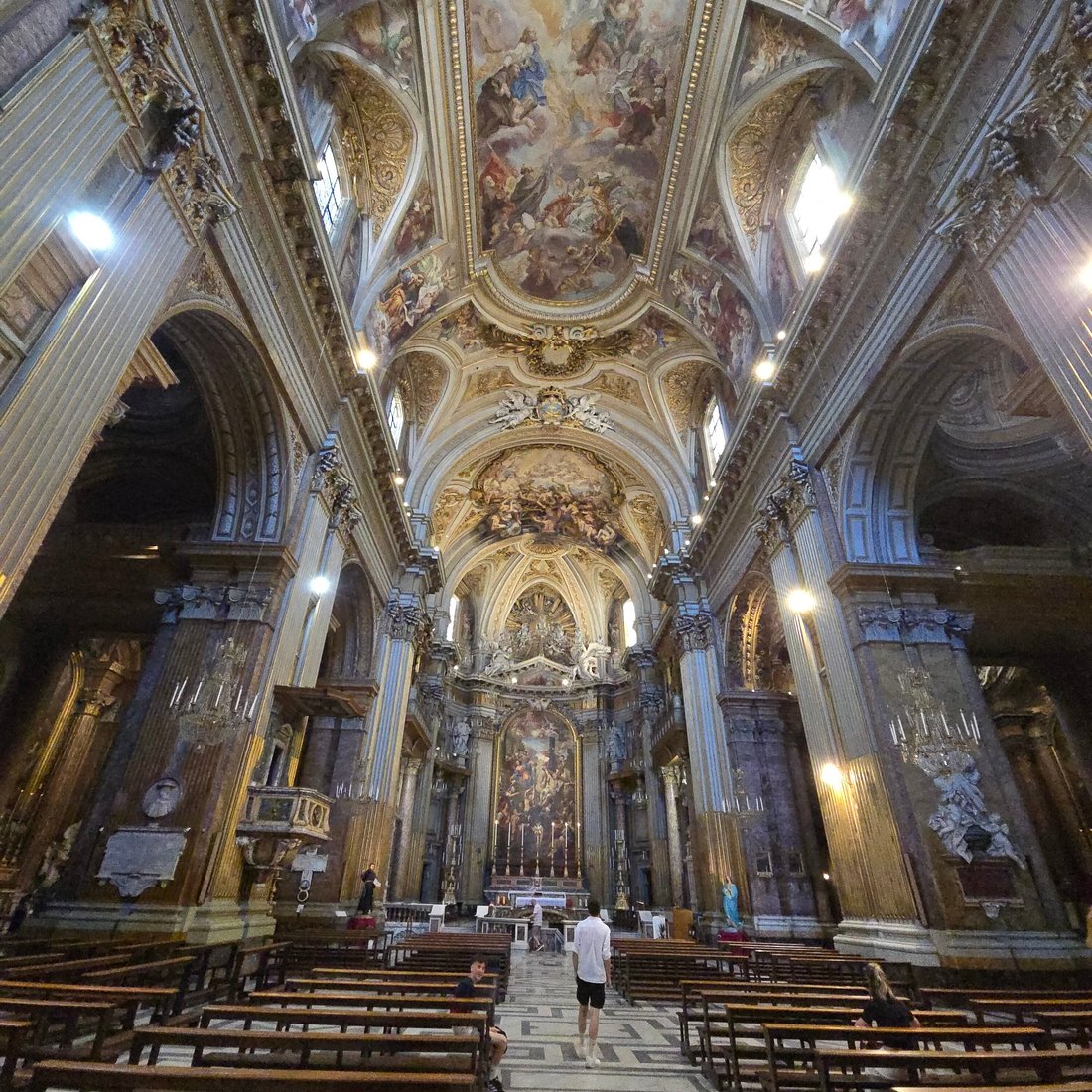 Colindele românești vor răsuna în Bazilica din centrul Romei