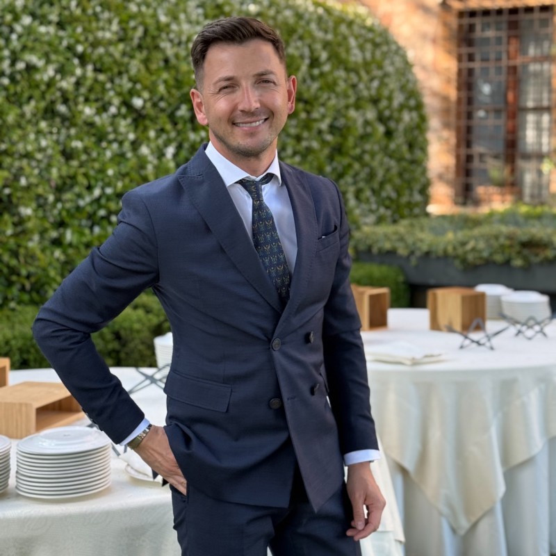 Cătălin Fodor îți arată că și în România se poate. De la Roma la București, tânărul conduce una dintre cele mai mari firme de confecții textile din România: „Acum sunt un om cu o altă perspectivă, cu o altă deschidere”