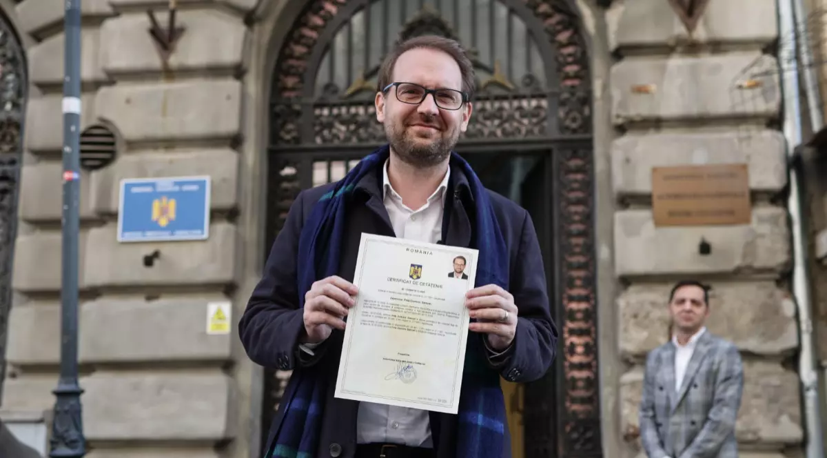 Dominic Fritz a devenit oficial cetățean român. Primarul Timișoarei și liderul USR a depus astăzi jurământul