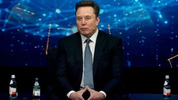 Elon Musk devine prima persoană din istorie cu o avere netă estimată la 600 miliarde de dolari. SpaceX se pregătește să iasă pe bursă în 2026