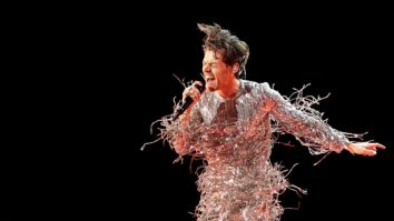 A început numărătoarea inversă pentru lansările muzicale din 2026. Harry Styles a lansat un videoclip nou, după doi ani de pauză