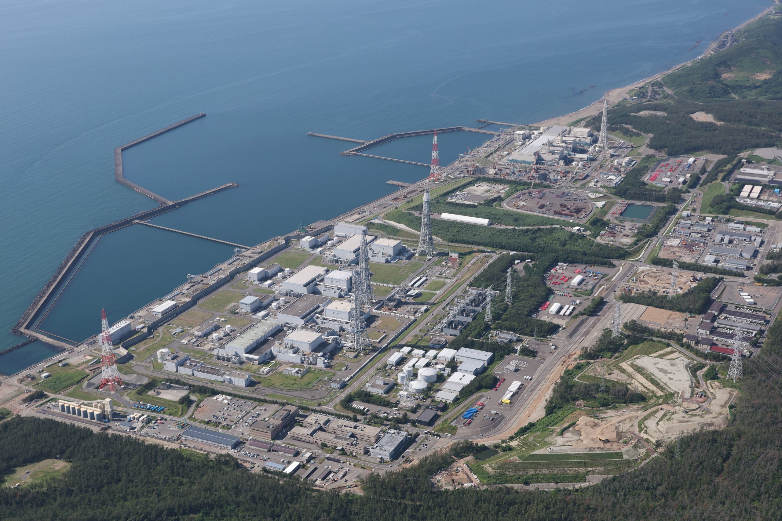 Japonia se pregătește să repornească cea mai mare centrală nucleară din lume, la 15 ani de la dezastrul nuclear de la Fukushima. Protestatarii sunt furioși: „Dacă se întâmplă ceva, tot noi vom suporta consecințele”