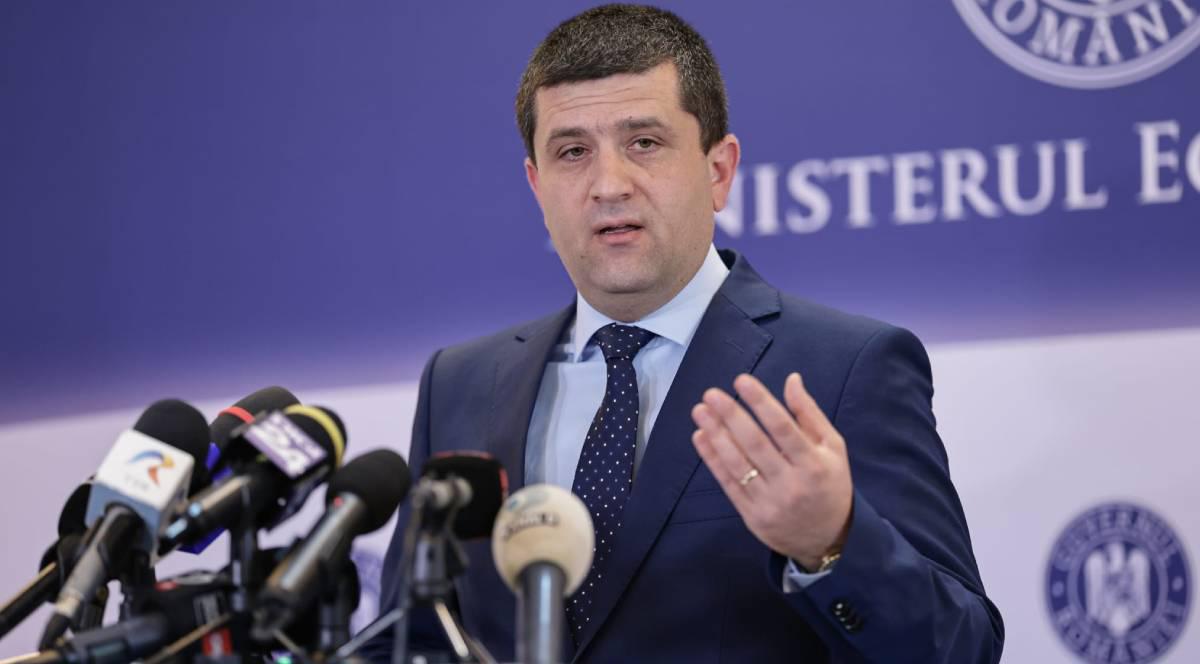 USR propune miniștrii noi: Radu Miruță devine noul ministru al Apărării, după demisia lui Moșteanu. Irineu Darău devine noul Ministru al Economiei, în locul lui Miruță