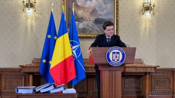 Polul suveranist se unește în Parlament pentru suspendarea lui Nicușor Dan: „Președintele și-a depășit prerogativele prin Referendumul propus pentru CSM. Reprezintă o interferență clară într-o instituție constituțională autonomă”. De câte semnături este nevoie