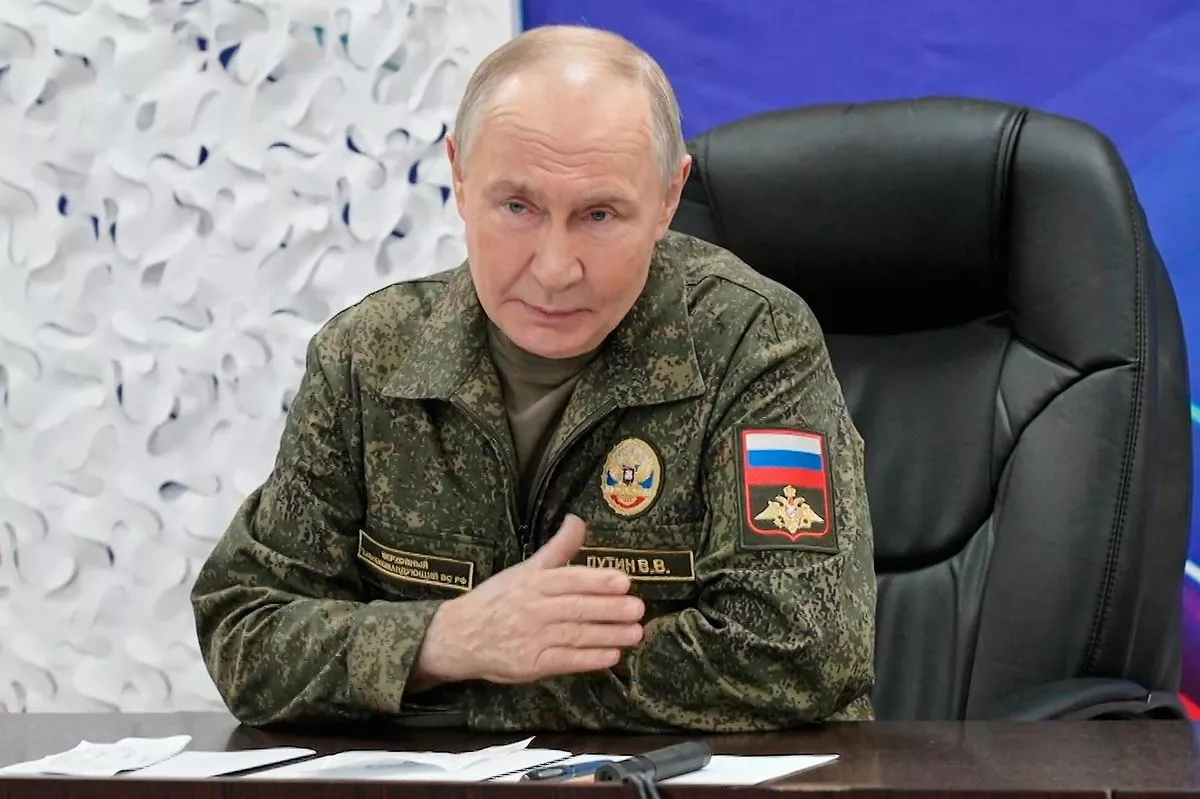 Putin avertizează că „Rusia își va atinge toate obiectivele prin forță dacă regimul de la Kiev respinge pacea”, chiar înainte de întâlnirea lui Zelenski cu Trump