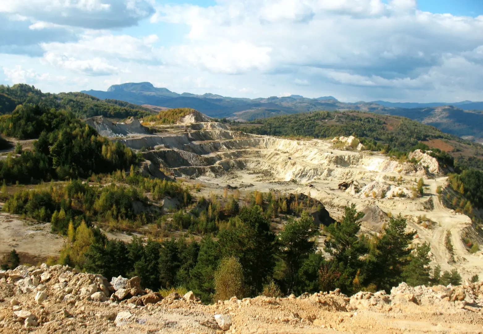 ANAF execută silit compania Gabriel Resources, cea care a vrut să exploateze aurul de la Roşia Montană. Fiscul vrea acum aproape 47 de milioane de lei de la canadieni