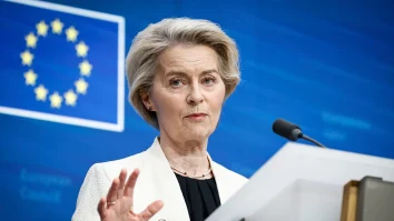 Ursula von der Leyen anunță că Uniunea Europeană „este pregătită să riposteze” la tarifele impuse de Donald Trump în disputa privind Groenlanda