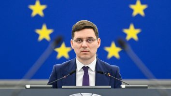 Vicepreședintele Parlamentului European, Victor Negrescu, despre negocierile SUA-Ucraina din Berlin: „Un moment decisiv pentru pacea din Europa și securitatea României. România are un interes direct și legitim în aceste discuții”
