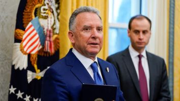 Trimisul special al lui Trump, Steve Witkoff, se întâlnește vineri la Miami cu consilierii de securitate națională ai Ucrainei, Germaniei, Franței și Regatului Unit, înainte de negocierile din weekend cu Rusia. Putin își menține cerințele maximaliste
