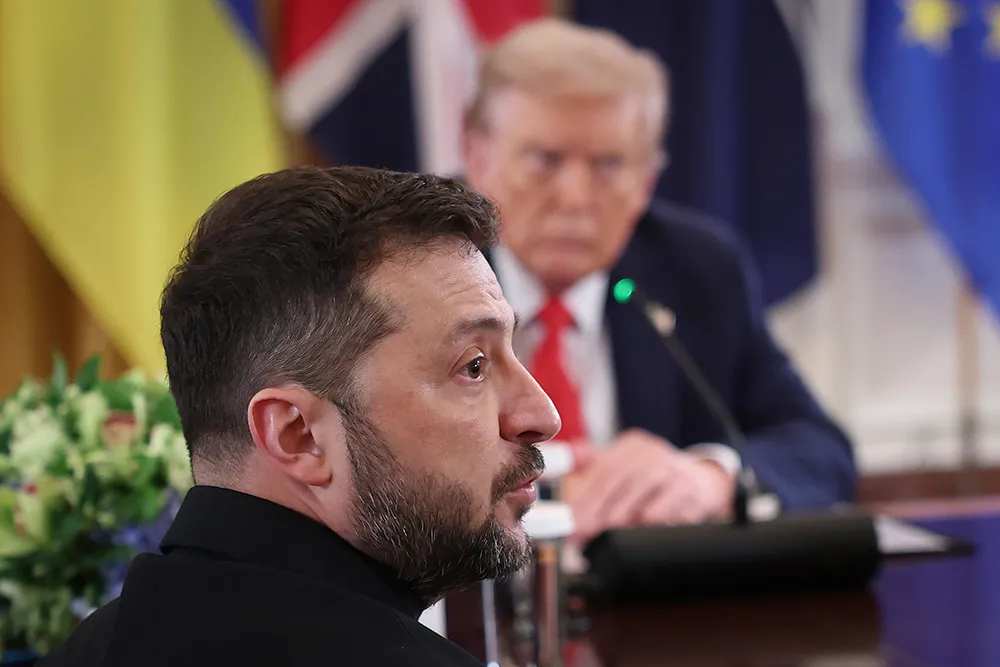 Se apropie sfârșitul lui Zelenski? Trump cere alegeri în Ucraina: „Folosesc războiul ca pretext să nu le organizeze”. În timp ce ruptura dintre SUA și Europa e din ce în ce mai profundă, Putin laudă „viziunea lui Trump, aliniată Moscovei”