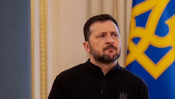 Zelenski e presat să accepte planul de pace al lui Trump până la Crăciun. Versiunea SUA ar presupune cedarea teritoriilor ucrainene către Rusia, în schimbul unor garanții de securitate americane nespecificate