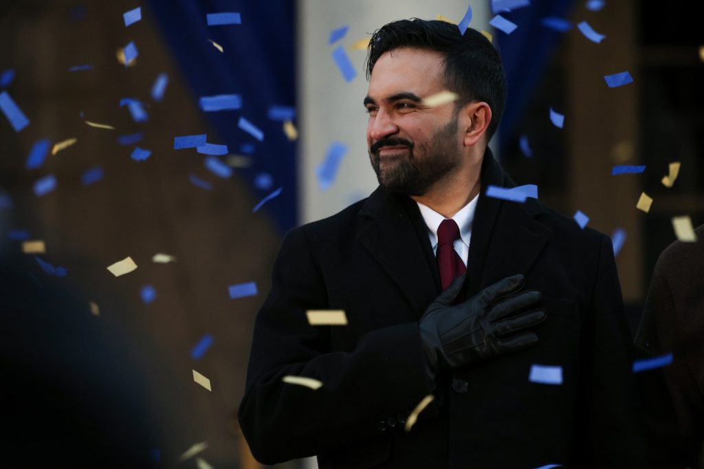Israel îl acuză pe Zohran Mamdani de antisemitism, la doar câteva ore de la preluarea mandatului ca primar al New Yorkului