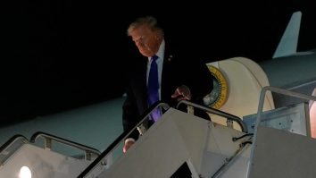 Trump: „Iranul depășește linia roșie. Armata investighează și ne uităm la opțiuni foarte puternice”