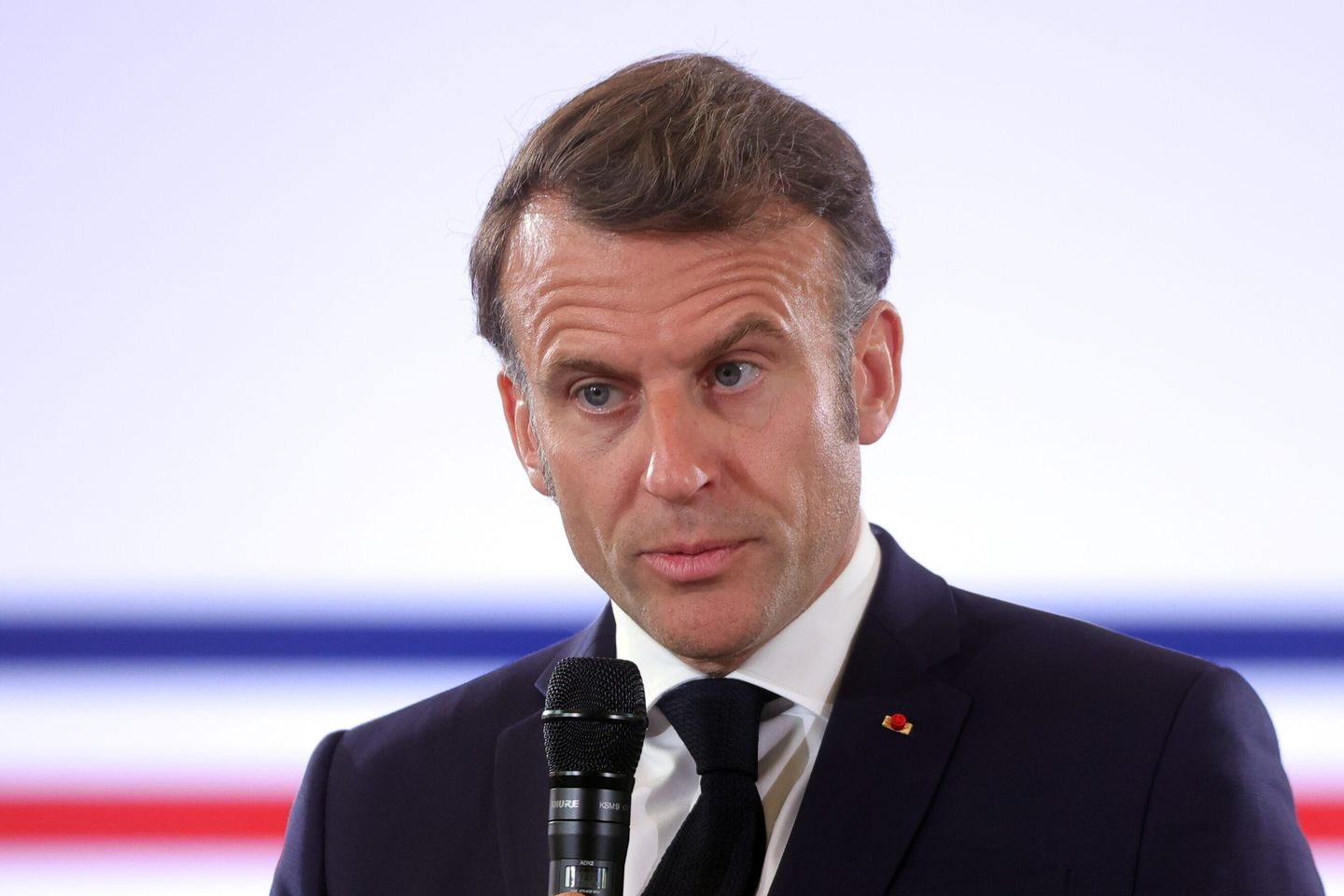 Președintele francez Emmanuel Macron justifică majorarea cheltuielilor militare: „Trebuie să fim temuți”