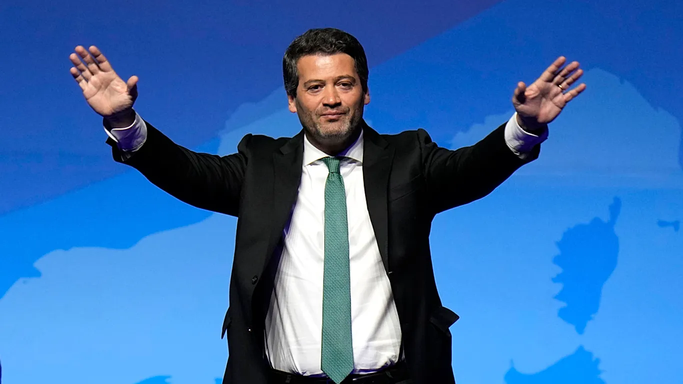 Alegeri prezidențiale în Portugalia. Candidatul de extremă dreapta ar putea câștiga primul tur