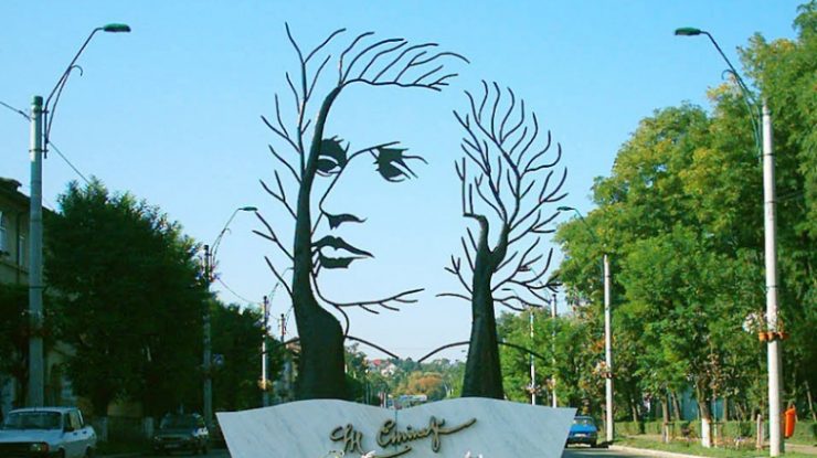 De Ziua lui Mihai Eminescu, INS prezintă bilanțul Culturii în România. Cât alocă românii pentru activitățile culturale