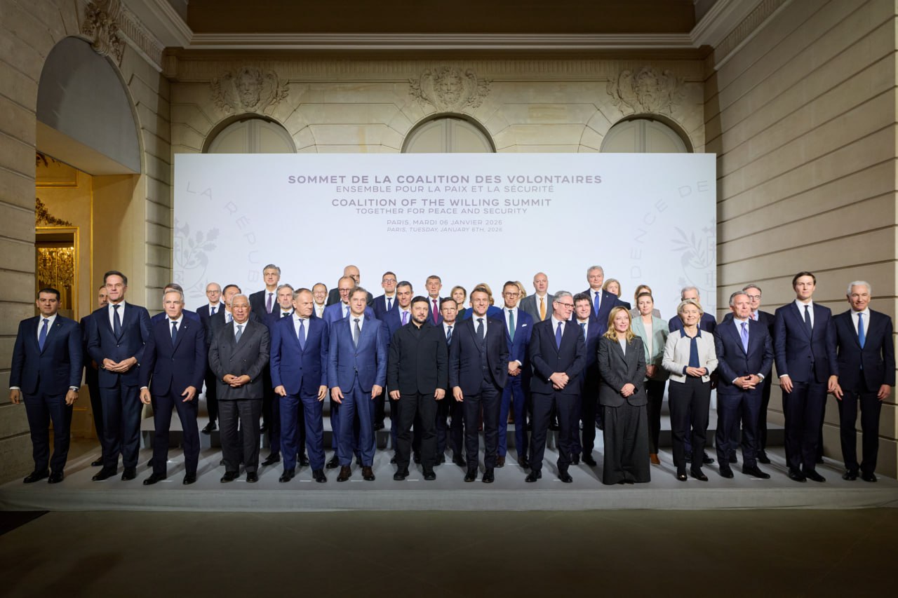 BREAKING: Zelenski, Starmer și Macron semnează o declarație comună privind desfășurarea unei forțe multinaționale în Ucraina, în cazul unui armistițiu cu Rusia. Ce garanții de securitate au fost stabilite la reuniunea „Coaliției Voinței”