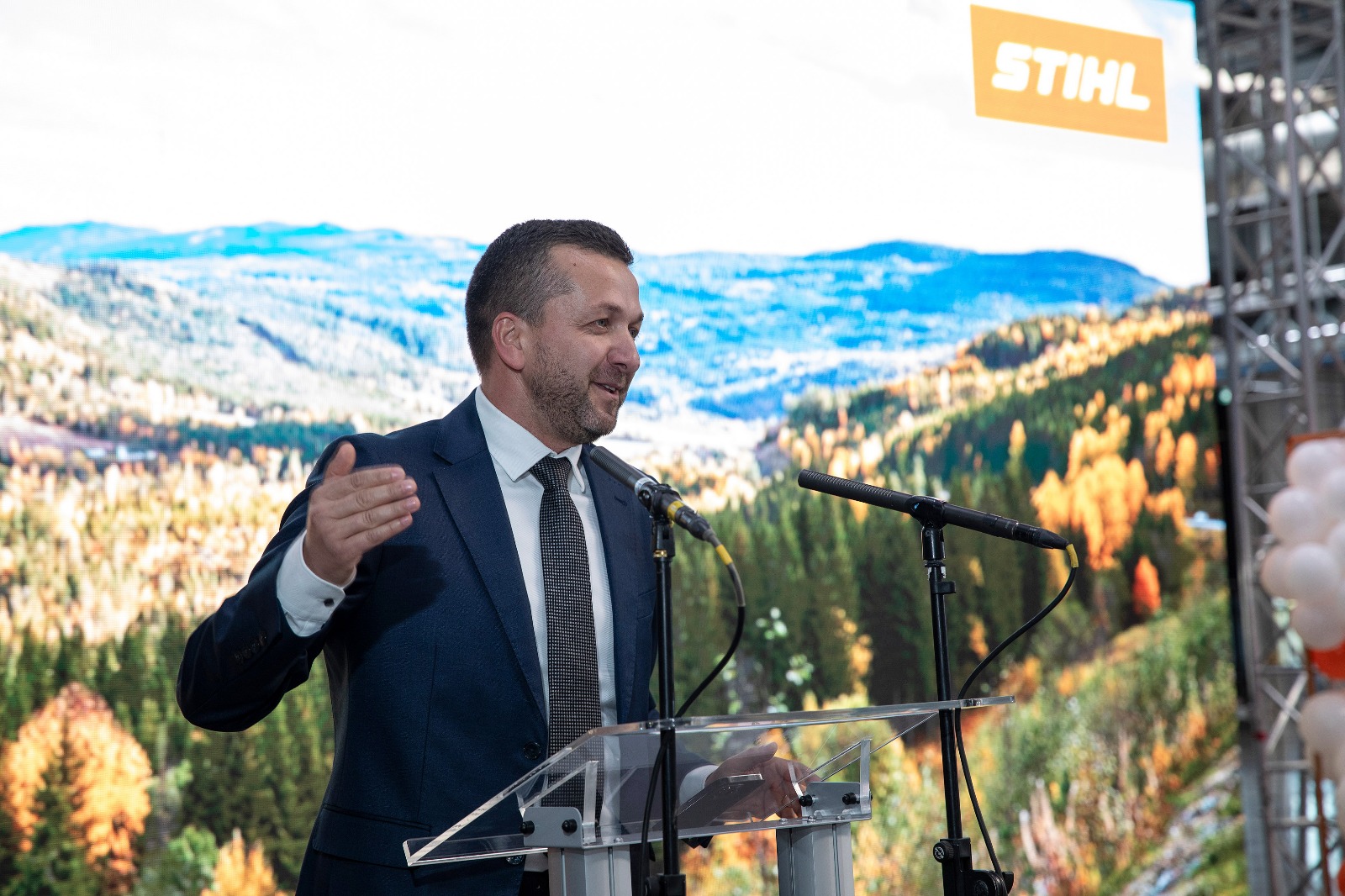 Primarul din Oradea răspunde acuzațiilor Olguței Vasilescu și compară investițiile în termoficare dintre Craiova și Oradea. Birta: „La Craiova, playlistul politic pare mereu respectat”