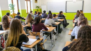 Orele de dirigenție dispar. Din anul școlar viitor, elevii de liceu vor avea în orar o disciplină obligatorie: „dezvoltare personală și consiliere în carieră”