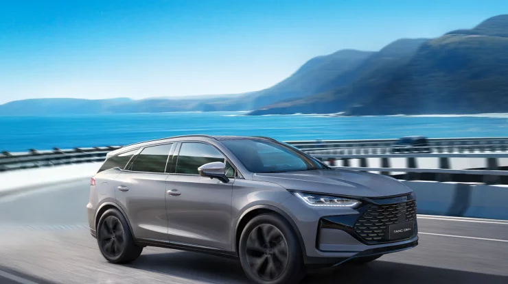 BYD a depășit Tesla. Compania chineză este noul lider mondial la vânzările de mașini electrice