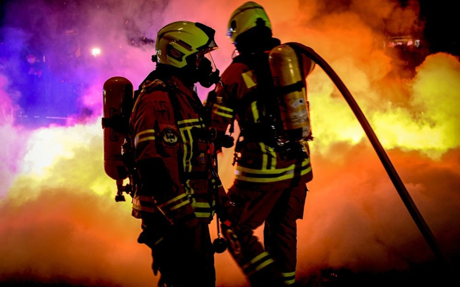 Berlin a rămas fără curent pentru 50.000 de locuințe după ce o rampă de cabluri a fost incendiată. Poliția a deschis o anchetă penală