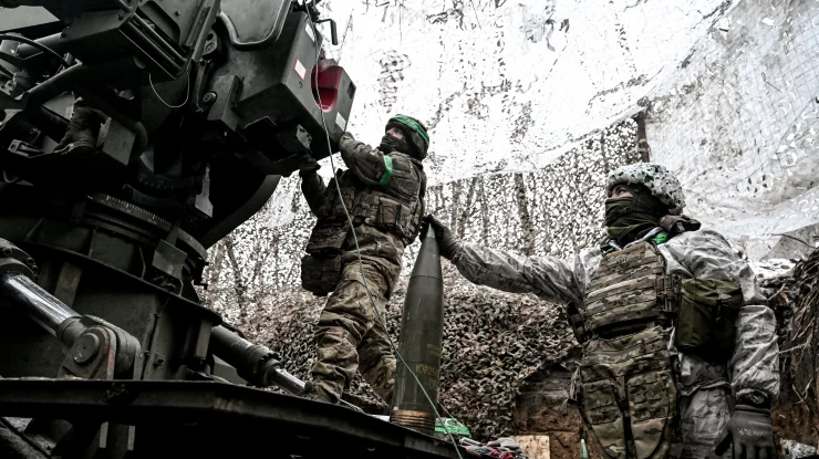 Militarii ruşi care au participat la războiul din Ucraina ar putea avea interzisă intrarea în Spaţiul Schengen, spune Kaja Kallas. În Rusia, militarii întorşi de la război au provocat moartea sau rănirea a peste 1.000 de persoane