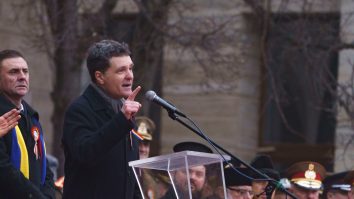 Președintele Nicușor Dan a fost huiduit de mulțime. Mii de persoane au participat la manifesătările cu ocazia Zilei Unirii, în Iași