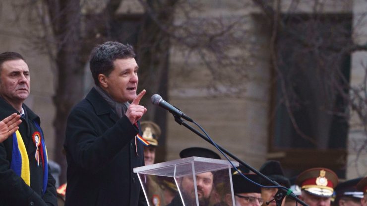 Președintele Nicușor Dan a fost huiduit de mulțime. Mii de persoane au participat la manifesătările cu ocazia Zilei Unirii, în Iași