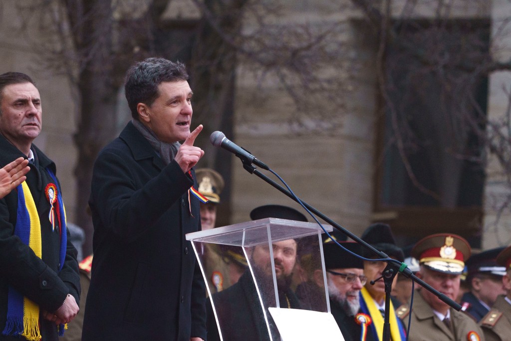 Președintele Nicușor Dan a fost huiduit de mulțime. Mii de persoane au participat la manifesătările cu ocazia Zilei Unirii, în Iași