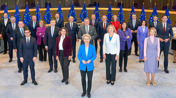 Liderii europeni se reunesc duminică de urgență la Bruxelles, după ce Trump a impus tarife noi din cauza Groenlandei. UE se pregătește să suspende acordul comercial cu SUA