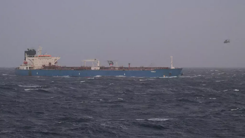 Marina Franceză a confiscat nava „Grinch” din „flota fantomă” a Rusiei, în Mediterana de Vest. Macron: „Operațiunea a fost realizată cu sprijinul mai multor aliați ai Franței”