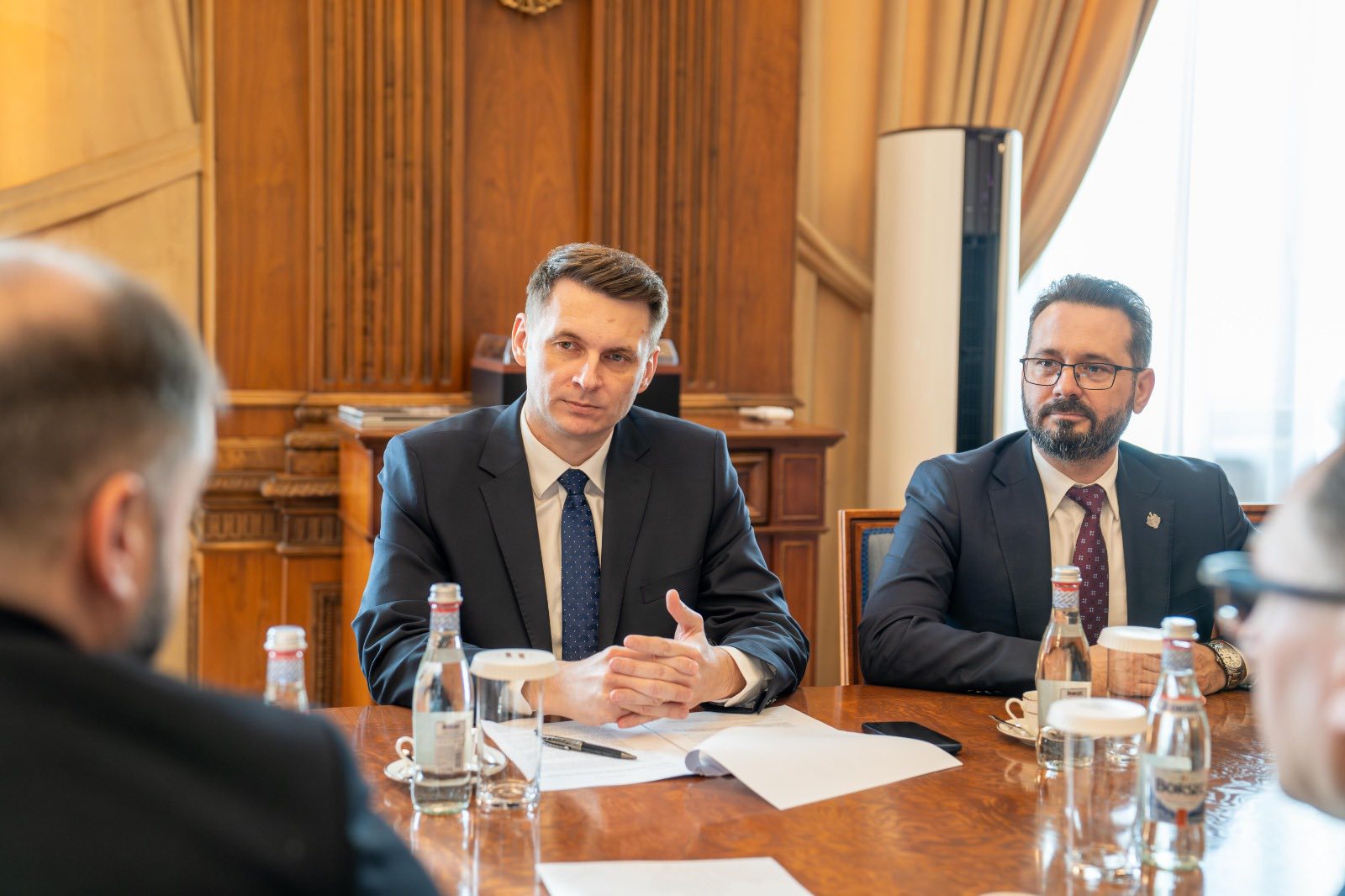 România va fi hub logistic pentru reconstrucția Ucrainei. Președintele Senatului, Mircea Abrudean: „România, Republica Moldova și Ucraina vor să înființeze o Cameră de Comerț Trilaterală”