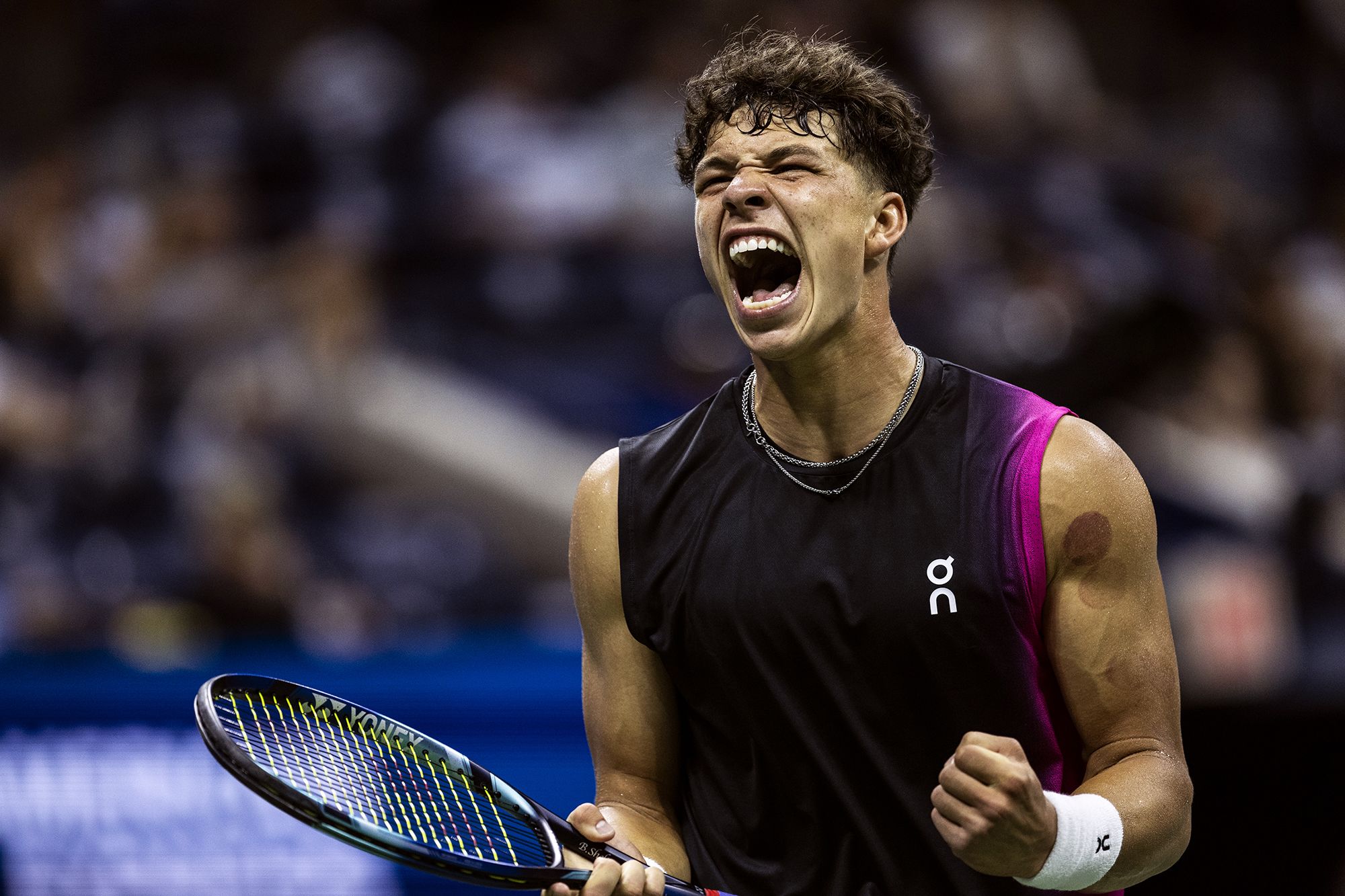 Ben Shelton se califică în „sferturi” la Australian Open