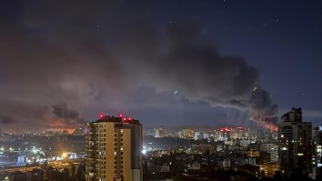 Rusia a desfășurat cel mai intens bombardament al anului asupra Kievului și Harkovului, potrivit oficialilor și presei din Ucraina