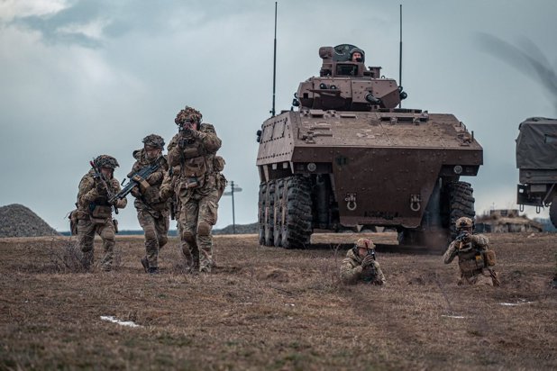 Franţa, care conduce Grupul de luptă NATO din România, se antrenează să apere o ţară din estul Europei