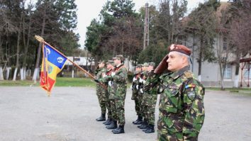 Generalul Dorin Toma a trecut în rezervă, dar nu înainte de a trage un semnal de alarmă: „După patru ani de război în Ucraina, soldatul român nu are nici bocanci şi uniformă adecvate, arme individuale moderne şi nici nu e instruit pe drone”