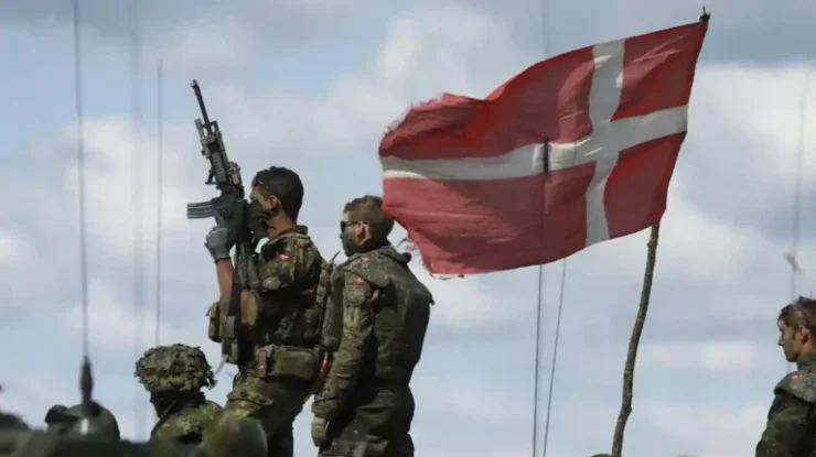 Europa începe să trimită soldați în Groenlanda, după discuțiile eșuate de la Casa Albă dintre oficialii danezi, groenlandezi și americani. Trump își intensifică amenințările: „SUA vor prelua Groenlanda”
