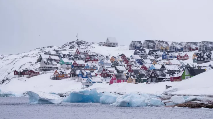 Groenlanda vrea independență, dar e prinsă între Danemarca și SUA. Trump amenință că va prelua teritoriul „fie pe cale diplomatică, fie pe cale militară”