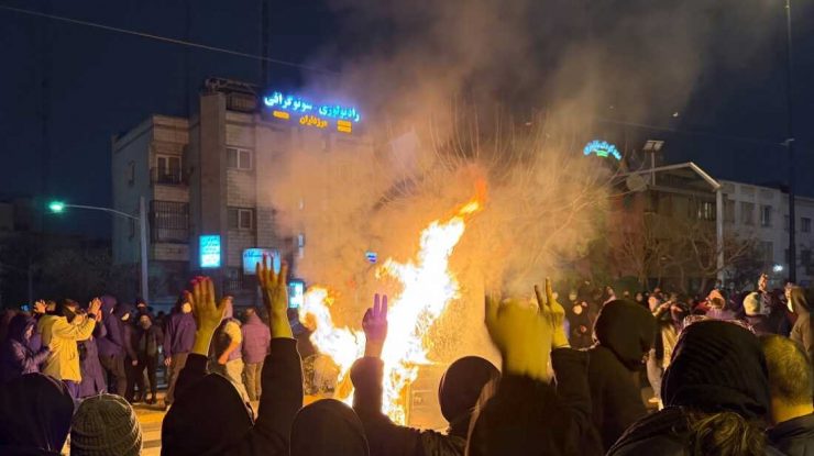 Statele Unite ar putea ataca Iranul în următoarele ore. Aproximativ 15.000 de protestatari iranieni au fost uciși de regim, deși Trump a avertizat că „SUA vor distruge Iranul” dacă sunt omorâți oamenii